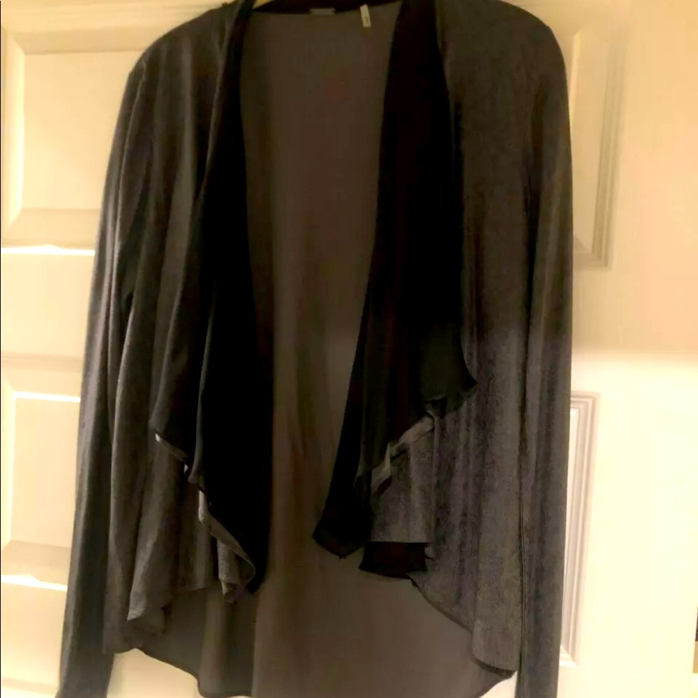 Elie Tahari Gray Open Light Weight Jacket- Size S